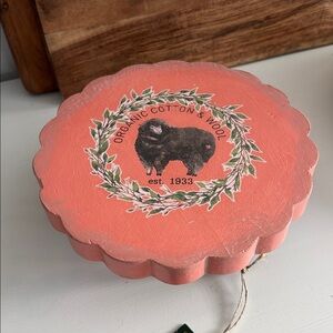 Scalloped Edged Shabby Chic Decorative Wooden Stand Riser